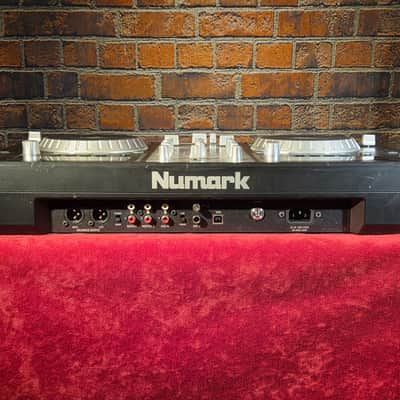 Numark Mixdeck Express DJ Controller image 11