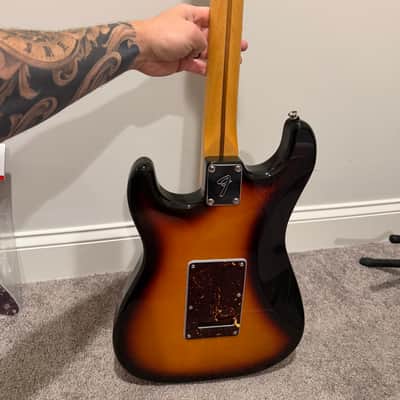 Fender Standard Stratocaster with Maple Fretboard 1998 - 2005 - Brown Sunburst image 7