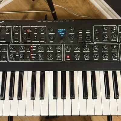 Dave Smith Instruments Prophet Rev2 2021 image 3