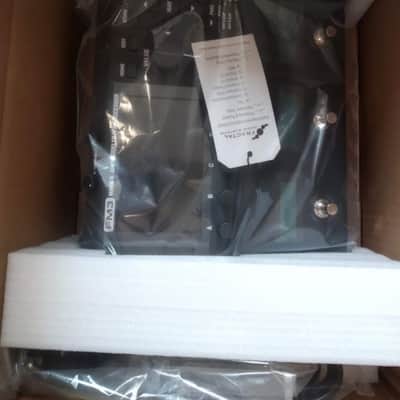 Fractal Audio FM3 MK II Turbo Amp Modeler/FX Processor w/ Original box & paperwork