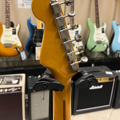 Fender Eric Johnson Signature '54 "Virginia" Stratocaster 2020 - Present - 2-Color Sunburst image 5