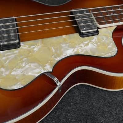 Hofner HCT-500/2-SB Contemporary Series Club Bass Guitar Great Vintage Look in Brown Burst image 5