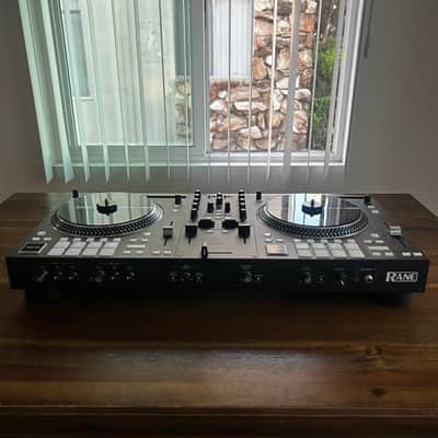 Rane ONE 2-Channel DJ Controller w/ Gator G-CLUB Bag & Decksaver Cover image 7