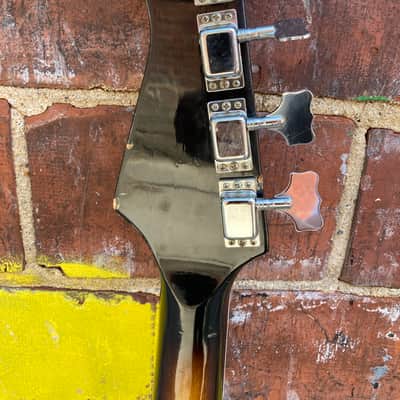 Victoria Short scale 1960’s Sunburst image 4