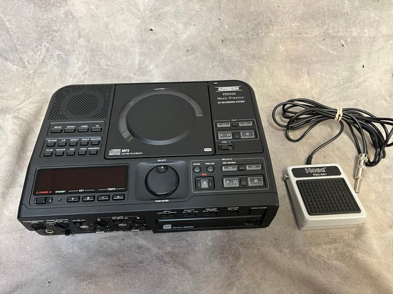 SUPERSCOPE PSD340 "MUSIC PRACTICE & CD RECORDING SYSTEM" w/ CASE image 1