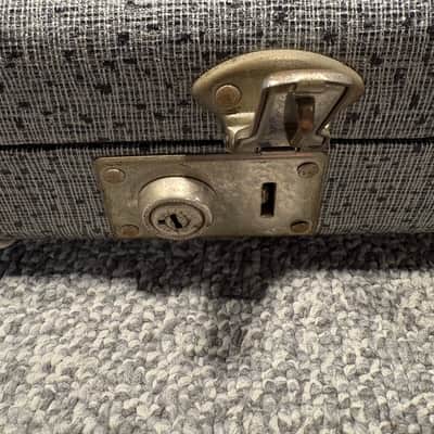 Fender Victoria Mustang Bass Hard Shell Case 60s image 2