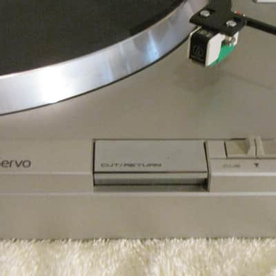 Akai AP D210 Direct Drive Turntable 1982 Ash Gray image 4