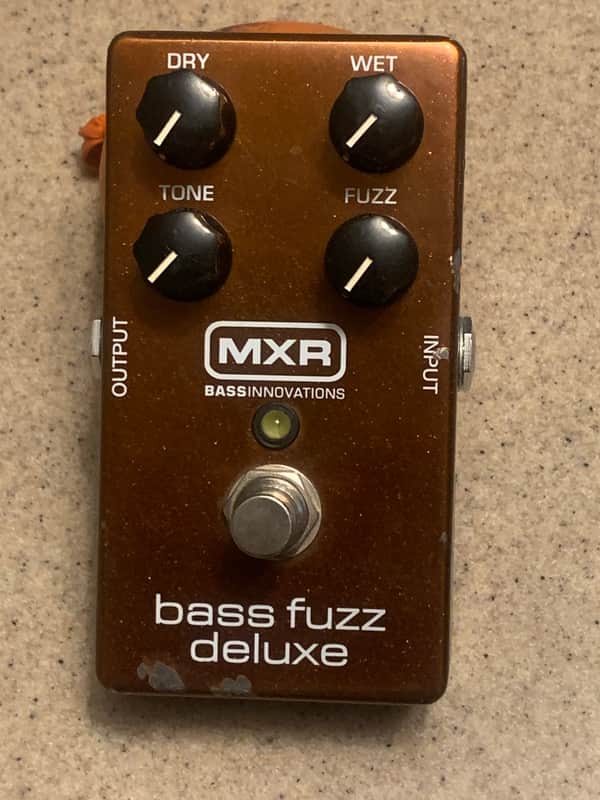 MXR M84 Bass Fuzz Deluxe
