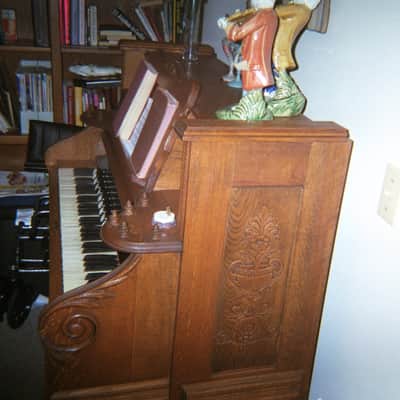 Seybold  Pump Organ Early 20th Cent Brown image 3