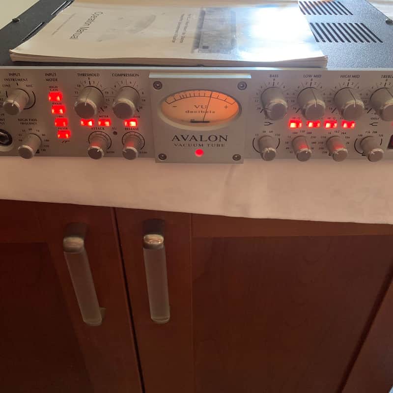 2010s Avalon VT-737sp Tube Channel Strip Silver