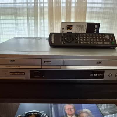 SONY DVD PLAYER/VIDEO CASSETTE RECORDER SLV-D350P EARLY 90'S - GRAY ALUMINUM image 1