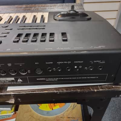USED Korg i3 Interactive Music Workstation Arranger 61-Key Keyboard image 10