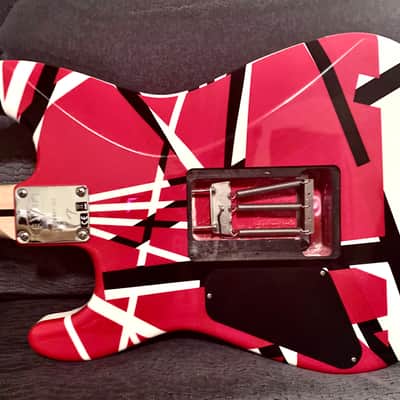 EVH STRIPED SERIES RBW (FRANKY / FRANKENSTRAT) BODY WITH 5150-STYLE BANANA NECK TRIBUTE GUITAR image 6
