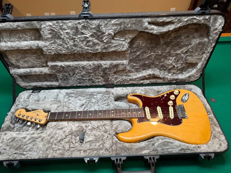Fender Stratocaster 2019 - Antique Natural image 1