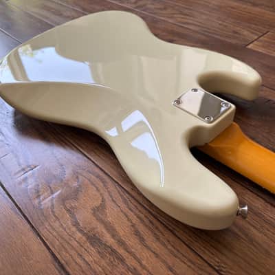 2017 Fender MIJ Traditional '60s Jazz Bass 2017 Arctic White MIJ Japan image 13