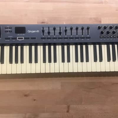 M-Audio Oxygen 49 MKIII MIDI Keyboard Controller 2014 - 2016 - Blue