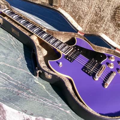 YAMAHA SG2000 electric guitars