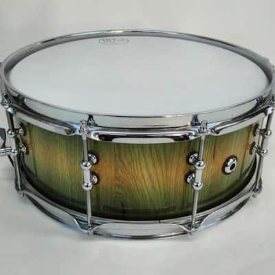 HHG drums 14x5.5 White Oak Stave snare drum, Natural to Green Burst image 7