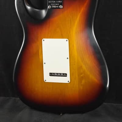 Mint Fender American Ultra Luxe Vintage '50s Stratocaster 3-Color Sunburst Maple Fingerboard image 10