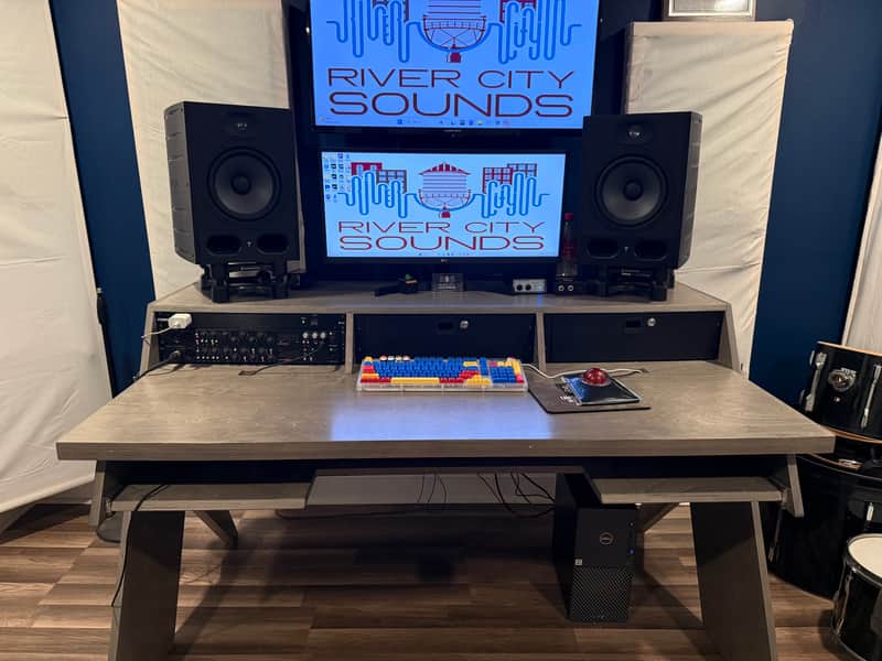 Output Platform Studio Desk with Keyboard Tray 2023 - Gray image 1