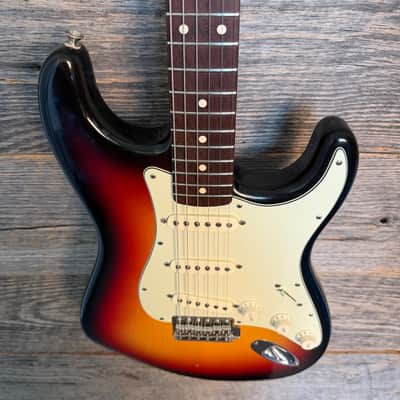 Used Fender Custom Shop ‘60 Stratocaster Closet Classic - Sunburst w/OHSC image 2