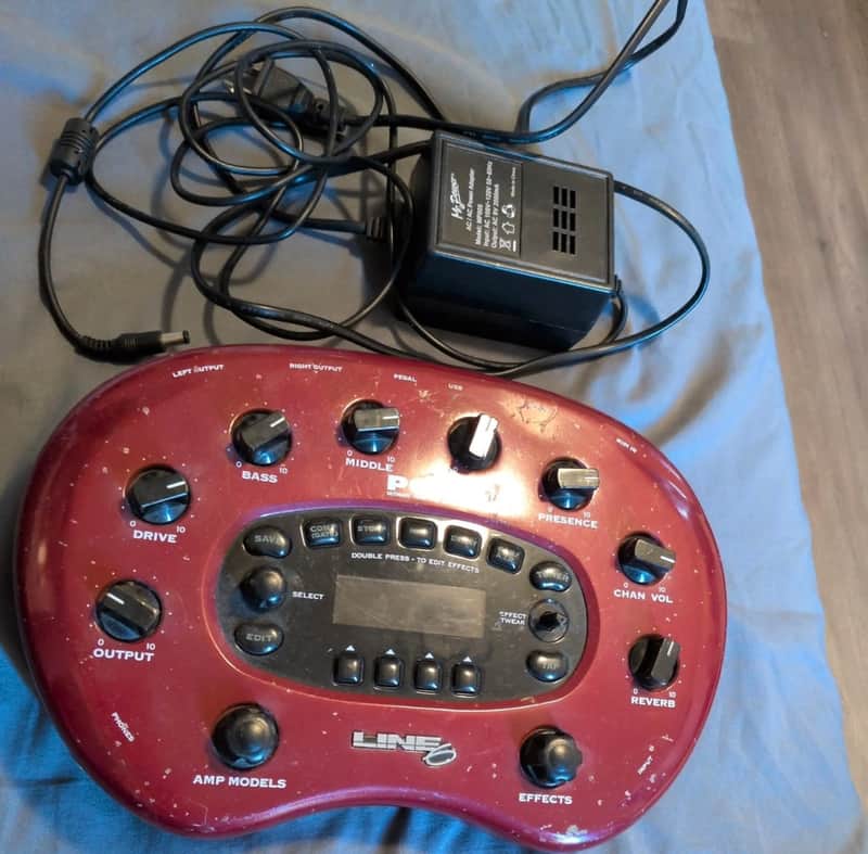 Line 6 POD xt Multi-Effect and Amp Modeler 2002 - 2006 - Red