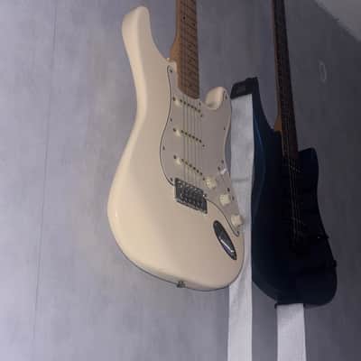 1994 Made In Korea Squier Stratocaster in Olympic White image 3