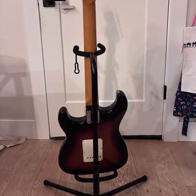 Fender Vintera II '60s Stratocaster with Rosewood Fretboard 2023 - 2026 - 3-Color Sunburst image 4
