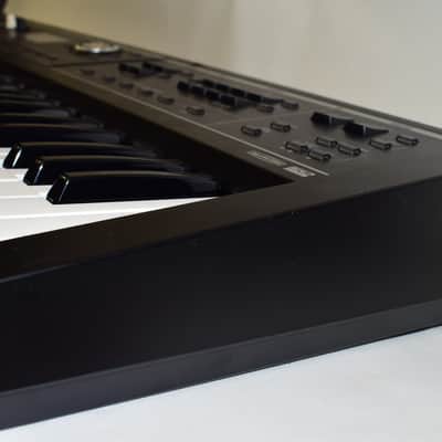 Roland V-Combo VR-09-B 61-key Stage Performance Keyboard image 3