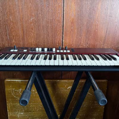 Hammond M-Solo Portable Organ - Burgundy w/ gig bag image 4