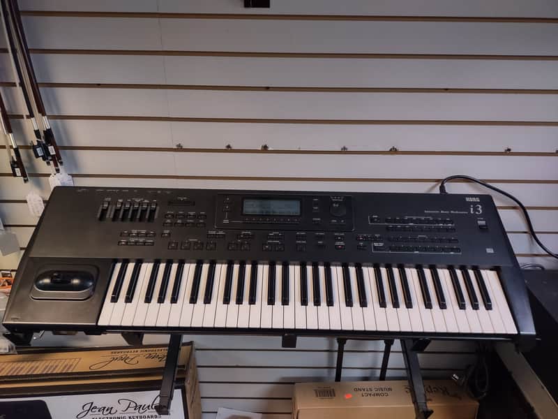 USED Korg i3 Interactive Music Workstation Arranger 61-Key Keyboard image 1