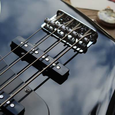 FENDER "Jazz Bass Standard Black" 4, 32 KG image 6