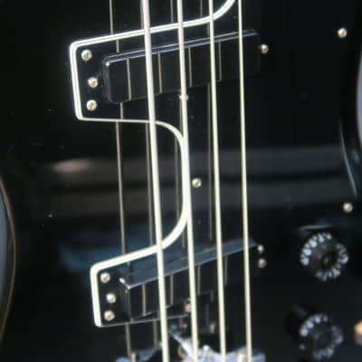 Gibson RD Krist Novoselic Signature 2011 + Custom Vintage RD Bass Guitar Pickups + Case image 5