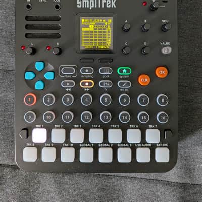 Sonicware SmplTrek Portable Production Sampler 2022 - Present - Black image 2