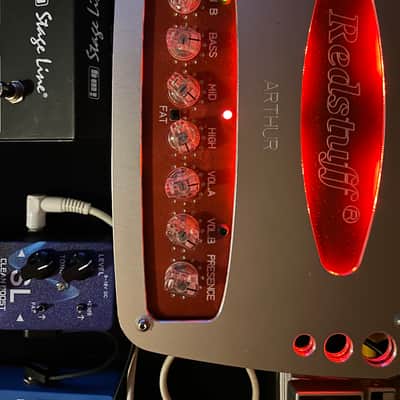 Redstuff Arthur Pedalboard Amp - Silver red image 4