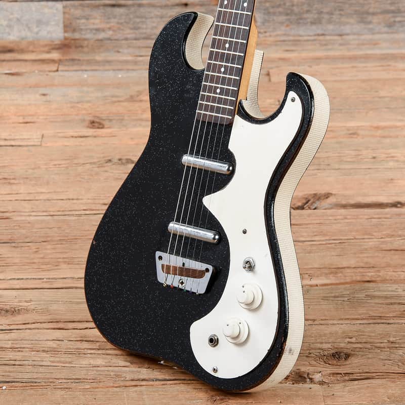 Silvertone 1449 with Case Amp image 3