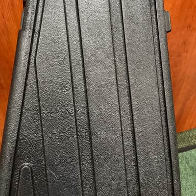 Peavey Vintage T-15 Guitar / T-30 Bass Contour Molded Hard Case - Black image 3
