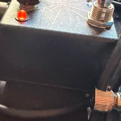 GFI System Specular Reverb V2 2010s - Black/Red image 4