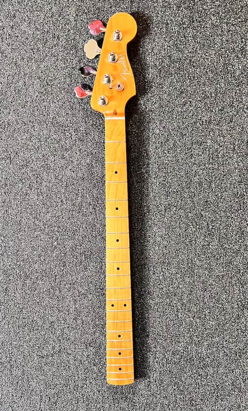 Fender 50s Roasted Maple Neck with Fender Tuners