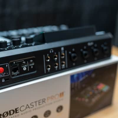 RODE RODEcaster Pro II USB Audio Interface with RODE Dust Cover in EXCELLENT condition! image 6