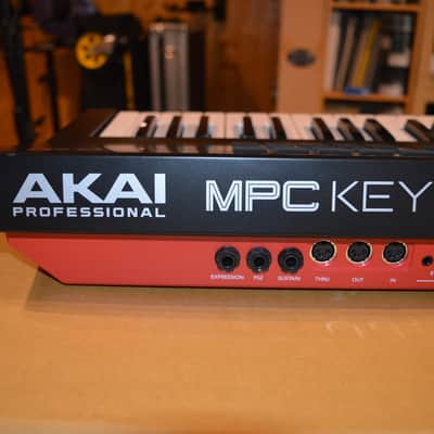 Akai MPC Key 61 Standalone Workstation Synthesizer 2022 - Present - Black image 13