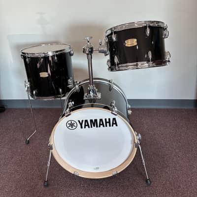 YAMAHA STAGE CuSTOM BOP KIT 12x8, 14X14, 18x16 (RAVEN BLACK)