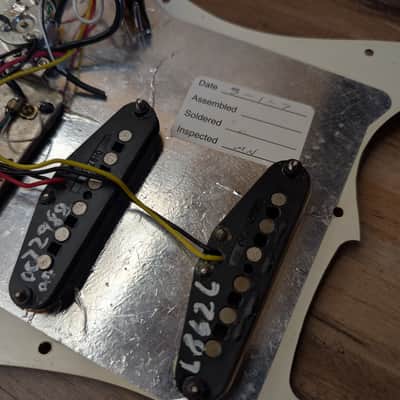 Fender Loaded Stratocaster Guitar Pickguard American HSS 2007 White image 8