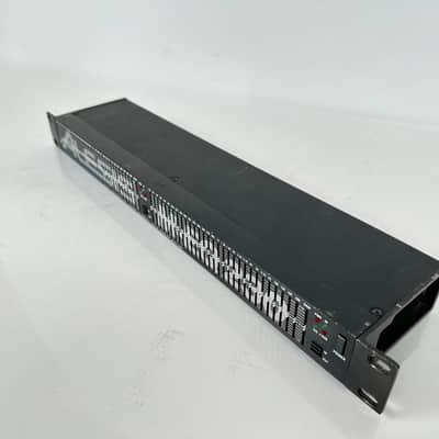 Alesis M-EQ 230 Dual 1/3 Octave Prescision Equalizer image 5