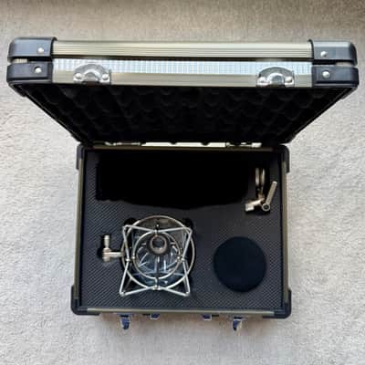 Peluso Microphones P-87 LDC multi-pattern microphone image 9