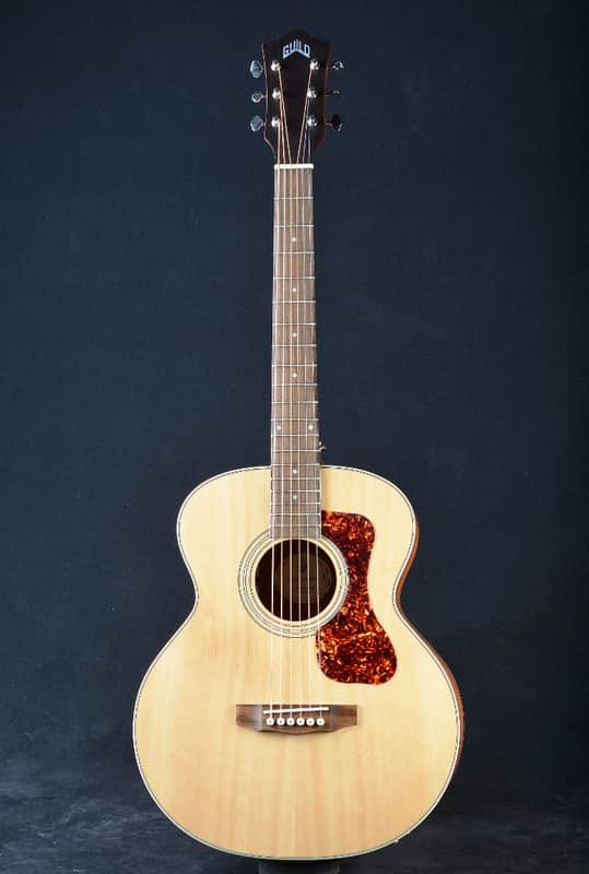 Guild Westerly Collection Jumbo Junior Mahogany Natural image 1