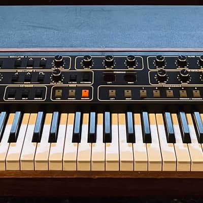 Sequential Prophet T8 76-Key 8-Voice Polyphonic Synthesizer 1983 - 1986 - Black with Wood Sides image 2