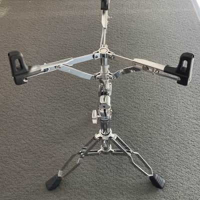 Pearl S900/S2000 Gyro-Lock Heavy-Duty Double Braced Snare Drum Stand image 3