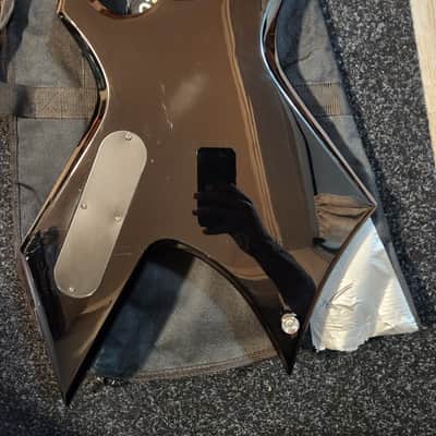 B.C. Rich Warlock Tribal 2000's - Black/White image 7