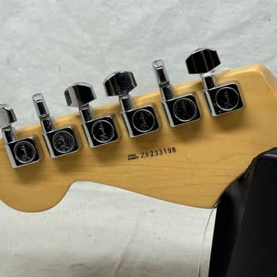Fender American Standard Stratocaster Guitar 2008 - 3-Color Sunburst / Rosewood fingerboard image 8